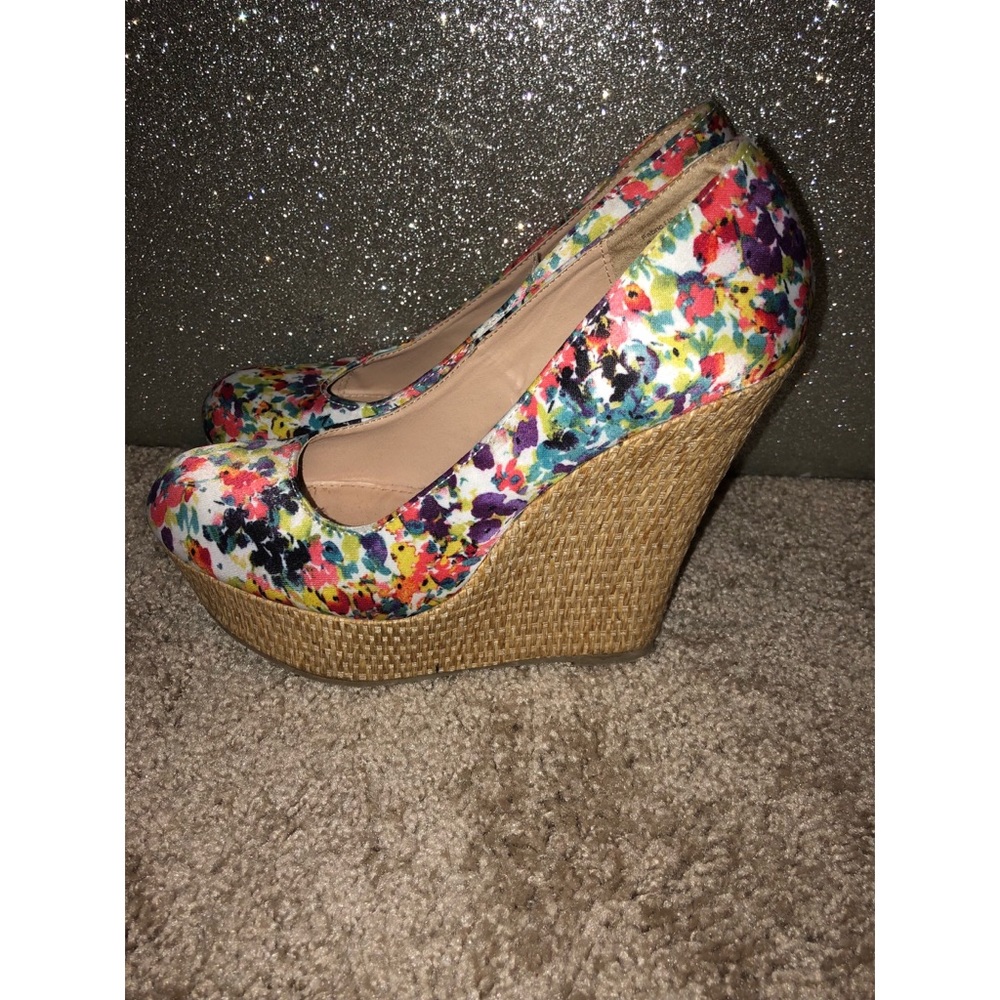 Multi-Colored Wedges size 7.5 - Picture 2 of 8